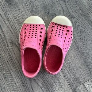 Kids Native shoes size 7